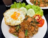 Foto langkah ke 6 dari resep Nasi Goreng Kecap.