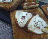 A picture of step 5 of Quick Red sauce bread with cream cheese (side).