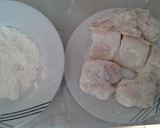 Foto del paso 3 de la receta: Rape en salsa de frutos secos