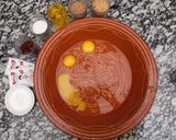 صورة لخطوة 2 من وصفة حلوة الزبيب والسمسم (حلويات عيد الأضحى)