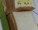 Foto langkah ke 2 dari resep Simple Garlic Bread.