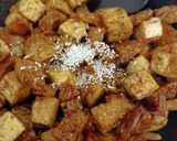 Foto langkah ke 4 dari resep Sambal Goreng Tempe Tahu Kemangi.