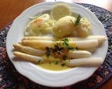A picture of step 5 of White Asparaguses Mayonnaise Sauce.