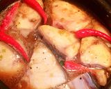 A picture of step 2 of Vietnamese Braised Catfish in Clay Pot (Cá Bớp Kho Tộ).