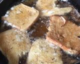 A picture of step 1 of French toast🍽.