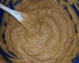 A picture of step 2 of Easy Pumpkin Muffins.