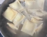 Une image de l'étape 6 de Ravioli ricotta épinards.