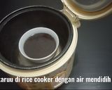 Foto langkah ke 2 dari resep Choco Cake with Lava Sauce Masak di Rice Cooker.