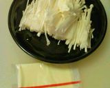 A picture of step 1 of Microwave Enoki Mushrooms and Cheese.