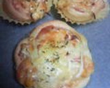 A picture of step 8 of Cheesy Bread with Ham & Onion.