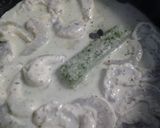 A picture of step 3 of Shrimp and crab pesto pasta.