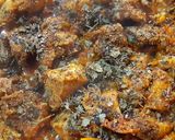 A picture of step 5 of Methi Chicken.