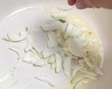Foto langkah ke 1 dari resep Kerang Simping Saus Padang.