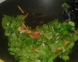 Foto langkah ke 6 dari resep Mie goreng jawa pedas.