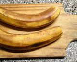 Foto del paso 1 de la receta: Budín de banana con cáscara y todo 🍌