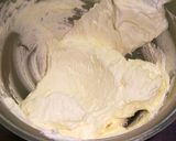 A picture of step 10 of White Roll Cake with White Chocolate.
