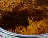 A picture of step 2 of Gurr wali sawaiyan.