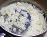 A picture of step 2 of [Farmhouse Recipe] Potato Croquettes.