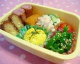 A picture of step 4 of Microwaved Bell Pepper Namul for Bentos.