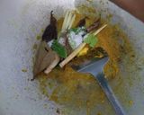 Foto langkah ke 1 dari resep Soto Kuning (Misoa Kuah Soto).