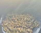 A picture of step 3 of Soya Bean Curry.