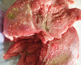 Foto del paso 1 de la receta: Carrilleras al vino tinto