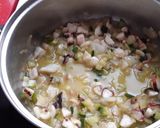 Foto del paso 3 de la receta: Arroz caldoso de pulpo, calamar y calabacín