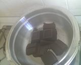 A picture of step 4 of Gianduia: chocolate praline mousse.