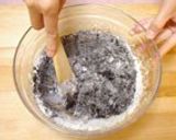 A picture of step 5 of Halloween Cookies.