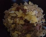 Foto langkah ke 3 dari resep 04. Nasi goreng sosis telur.