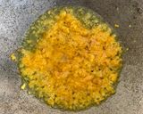 Foto langkah ke 4 dari resep Telur bumbu kuning.
