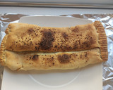 Foto del paso 9 de la receta: Empanada de atún, calabacín y queso 🧀
