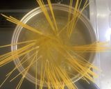 Hình bước làm 1 của món Mỳ Ý spaghetti
