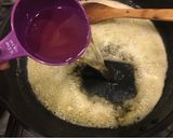 Foto del paso 3 de la receta: Ostiones al pil pil con vino blanco