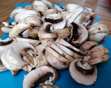 Foto del paso 4 de la receta: Champiñones con carne de puerco en salsa roja