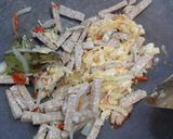 Foto langkah ke 2 dari resep Tumis labu tempe telur.