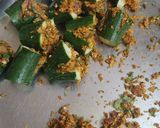 A picture of step 2 of Stuffed sponge gourd.