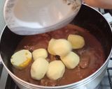 A picture of step 5 of Special Aloo Gosht.