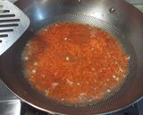 Foto langkah ke 3 dari resep Tumis wortel siram telor.