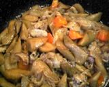 A picture of step 4 of Simmered Pork Belly and Burdock Root.