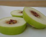 A picture of step 4 of Apple With Peanut Butter And Cranberries.