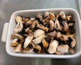 Une image de l'étape 6 de Œufs au four, tomates, champignons et feta.