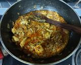 A picture of step 2 of Chicken with cabbage.