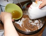 Gluténmentes feketeerdő torta Zila tortaformában recept fázis 3 fotója