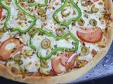 بيتزا الدجاج و الخضار 😍🍕