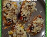 वेजिटेबल गार्लिक ब्रेड पिज्जा (Vegetable garlic bread pizza recipe in Hindi) रेसिपी चरण 6 फोटो
