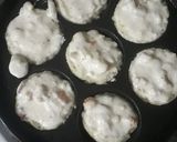 A picture of step 4 of Rava appam.