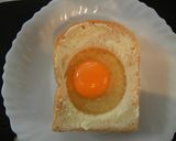 A picture of step 2 of Toad in a Hole (leak-proof).