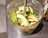 Une image de l'étape 2 de Mousse d'avocat 🥑.