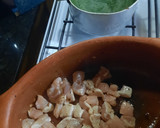 Foto del paso 4 de la receta: Dados de pechuga de pollo con arroz verde